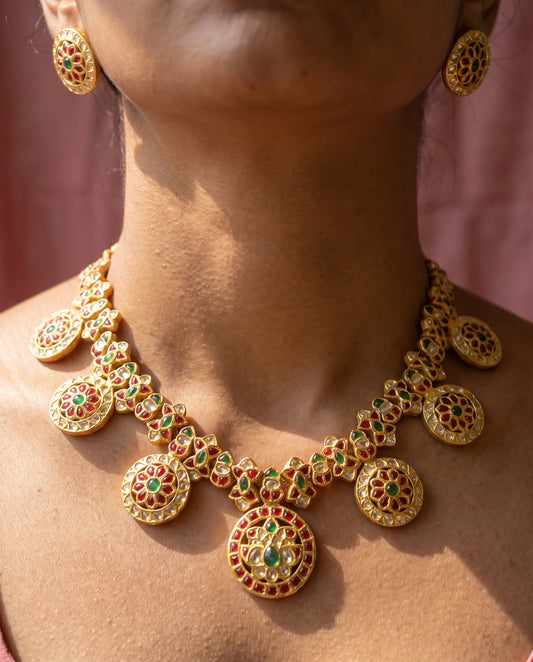 Handcrafted 22kt Gold Short Bottumala Necklace with 12 Carat Certified Syndicate Polki in Thapa Work