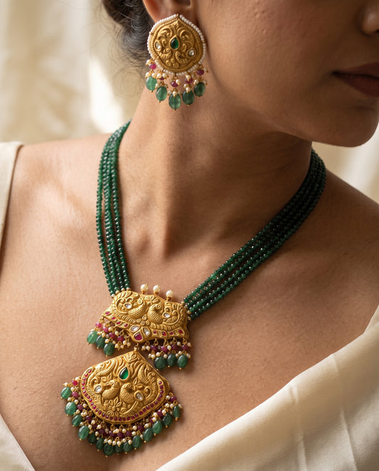 Handcrafted 22kt Gold Temple Pendant Set with 3 Carat Certified Syndicate Polki in Temple Motif Thapa Work