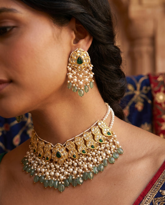 Jharoka Green drops choker set | Vama Gears