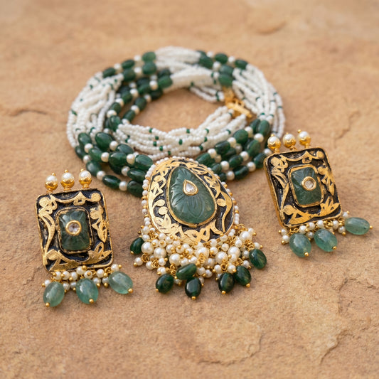 Jharoka Diamond green stone pendant set | Vama Gears