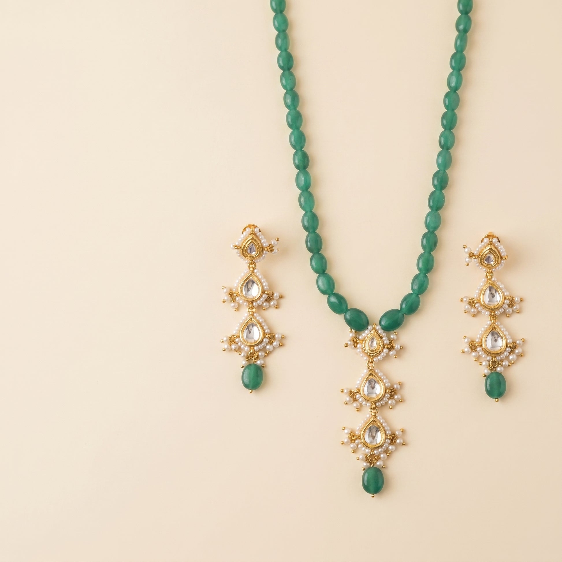 Jharoka Green pendant set | Vama Gears
