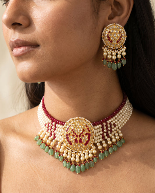 Handcrafted 22kt Gold Chandrika Set with 6 Carat Certified Syndicate Polki in Thapa Work