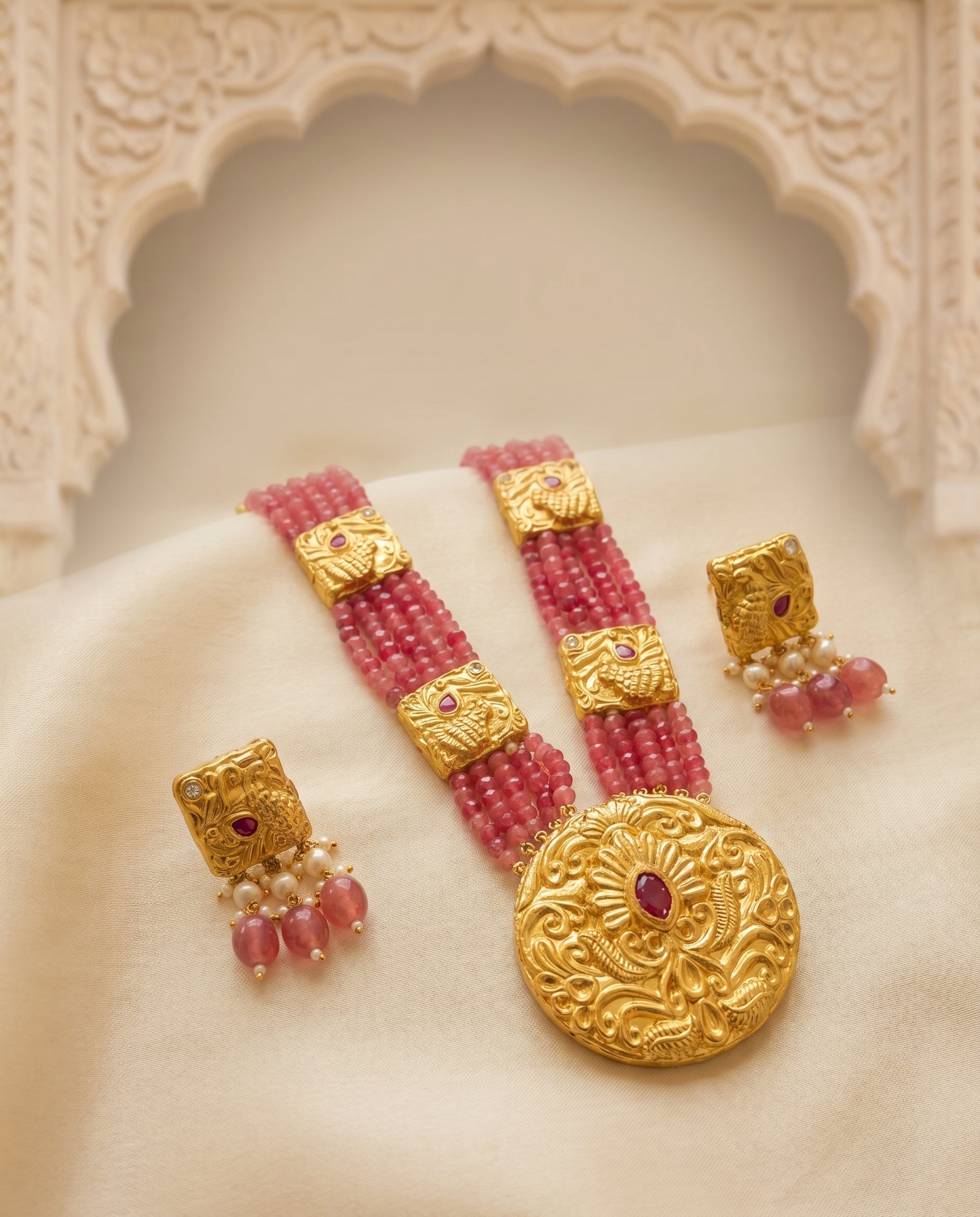Jharoka Pink round haar set | Vama Gears