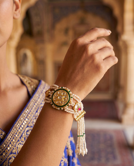 Jharoka Pink green leaf bracelet | Vama Gears