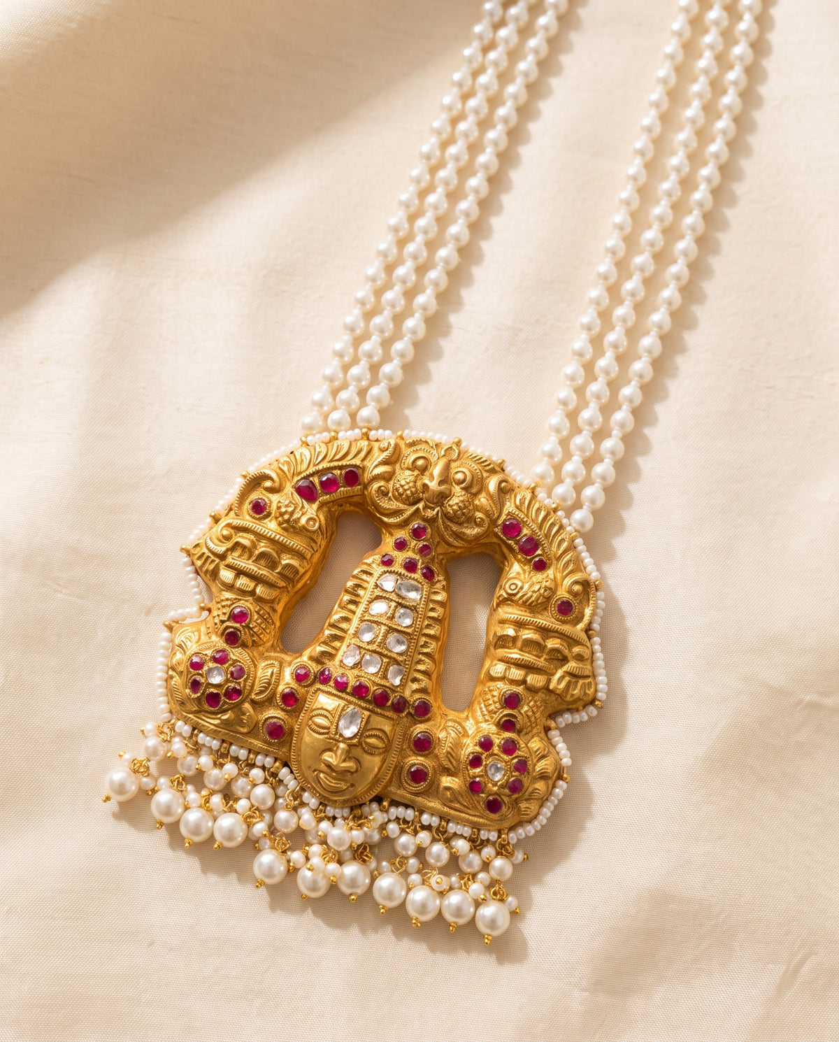 Handcrafted 22kt Gold Pearl Mala with Balaji Pendant Pearls and 4 Carat Certified Syndicate Polki in Thapa Work