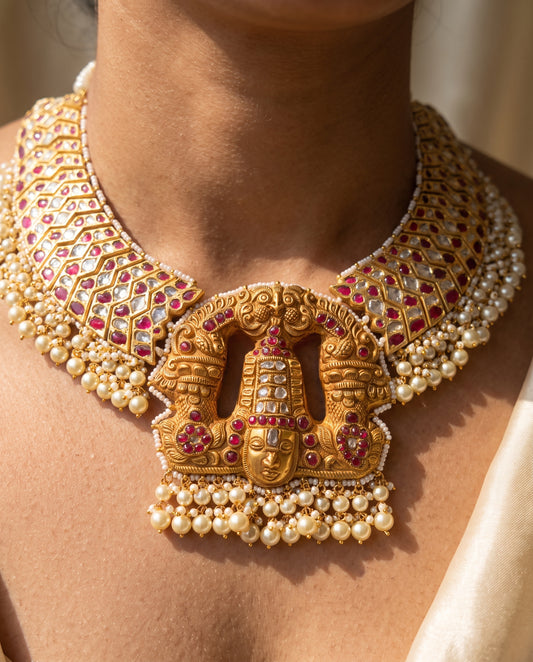 Handcrafted 22kt Gold Zigzag Choker with Balaji Pendant and 25 Carat Certified Syndicate Polki in Thapa Work