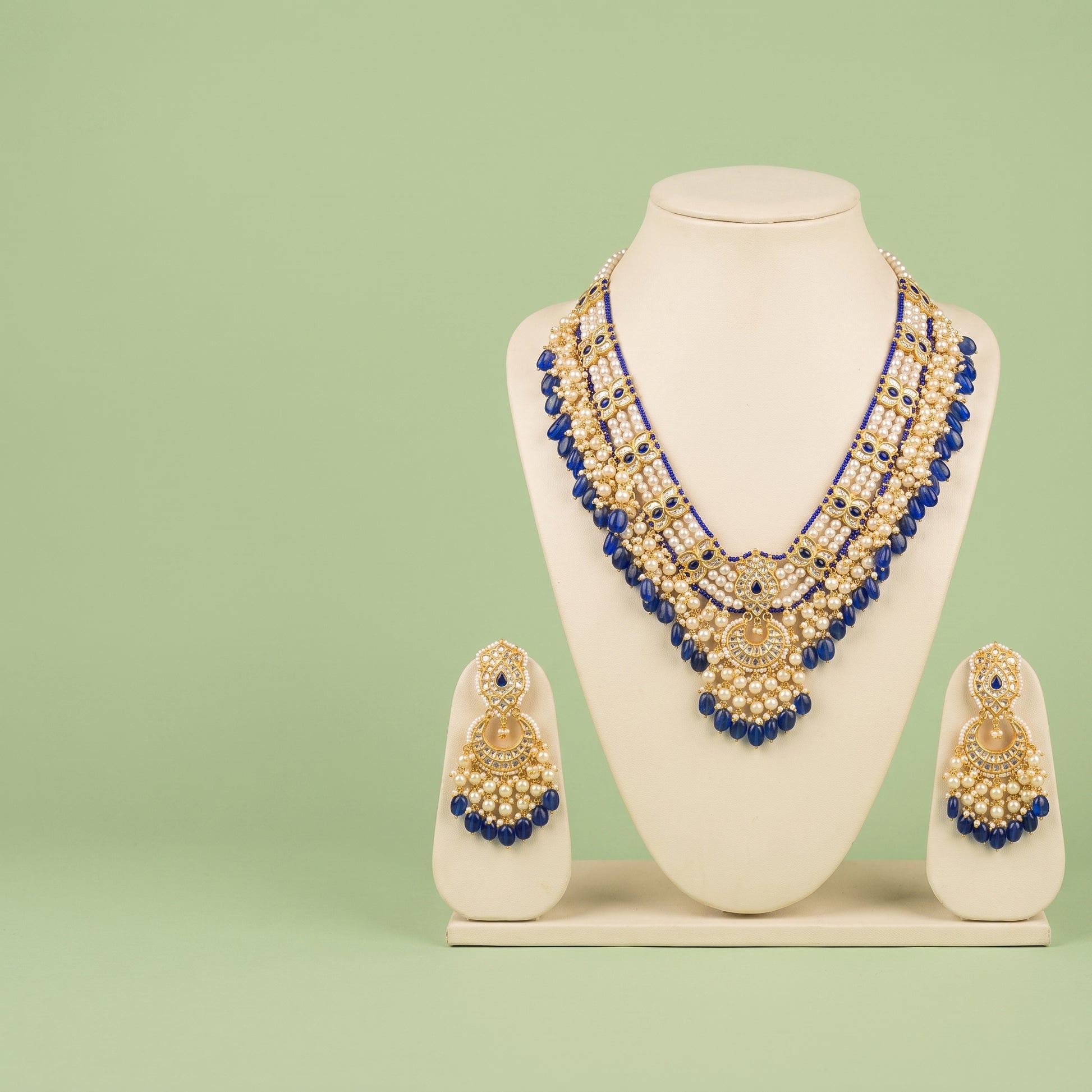Handcrafted 22kt Gold V Haar Set with 6 Carat Certified Syndicate Polki in Elegant V-Drop Thapa Work