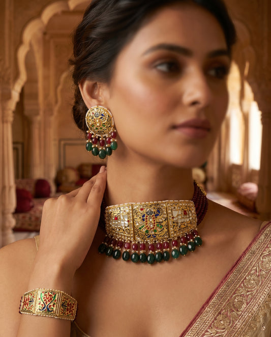 Jharoka Shreenathji choker set green and maroon | Vama Gears