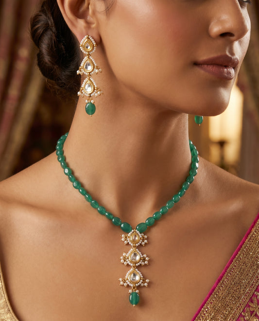 Jharoka Green pendant set | Vama Gears