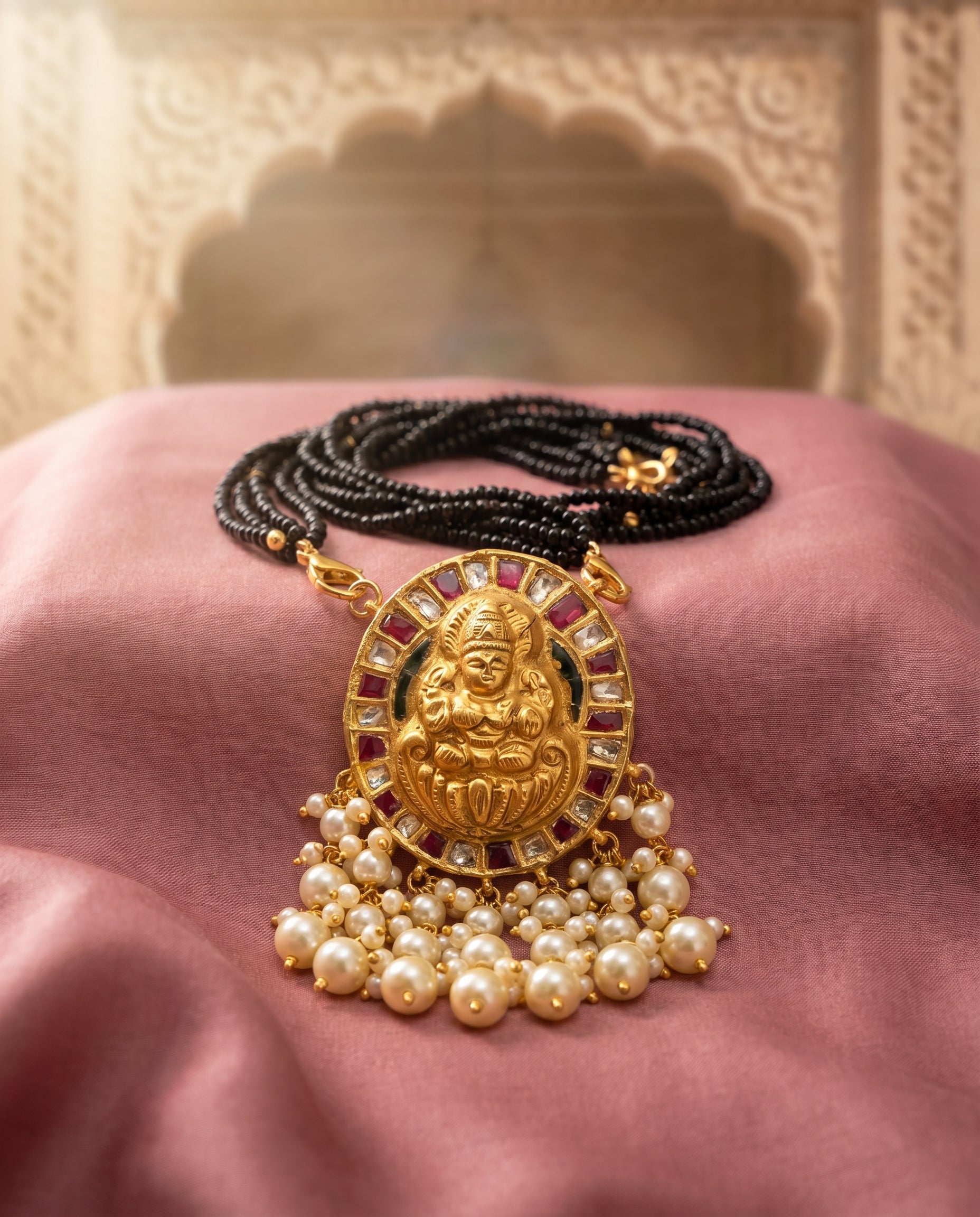 Jharoka Lakshmi ji pendant | Vama Gears