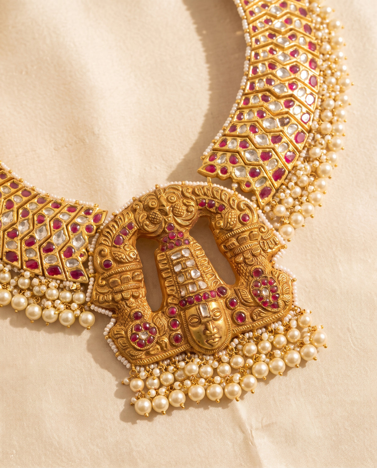 Handcrafted 22kt Gold Zigzag Choker with Balaji Pendant and 25 Carat Certified Syndicate Polki in Thapa Work