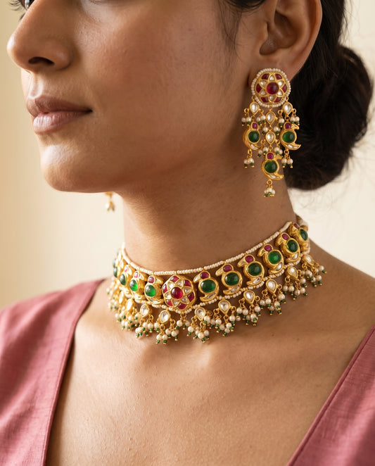 Handcrafted 22kt Gold Bird Motif Choker Set with 7 Carat Certified Syndicate Polki in Bird Motif Thapa Work